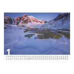 Hegyek, képes falinaptár 2026